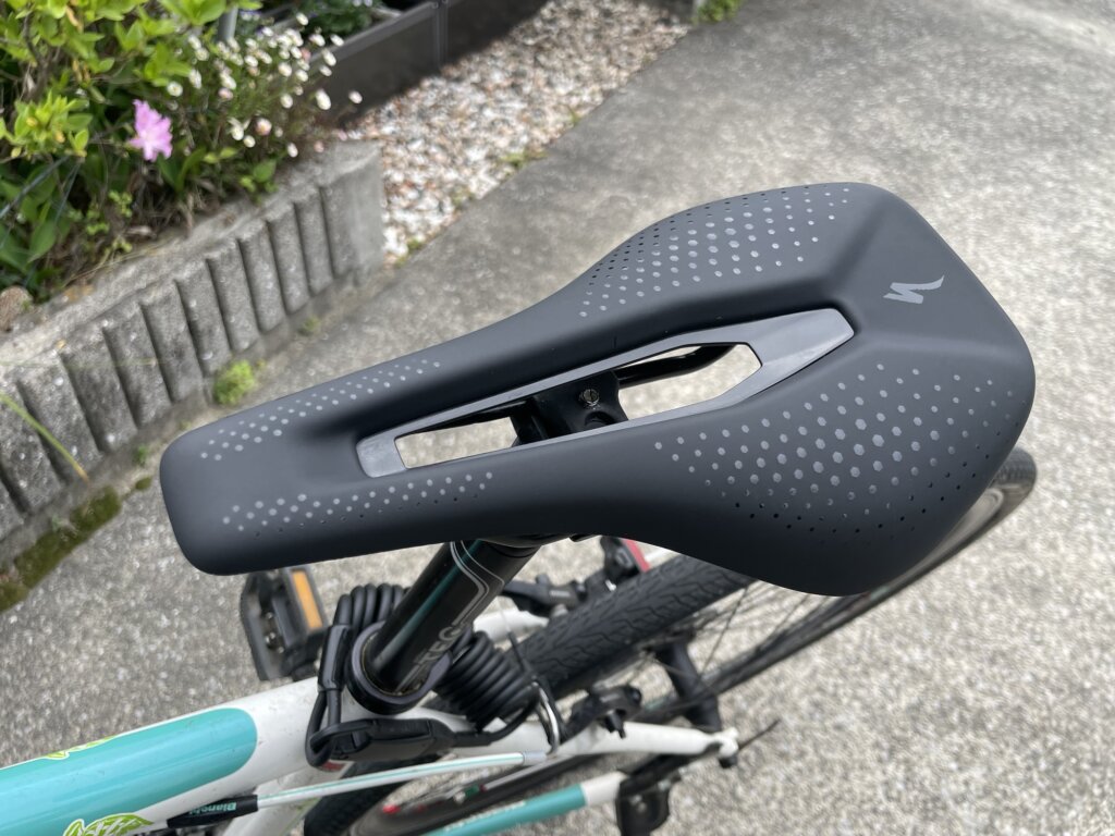 ド素人の感想｜スペシャライズド『 POWER EVO COMP』｜クロスバイクのサドル